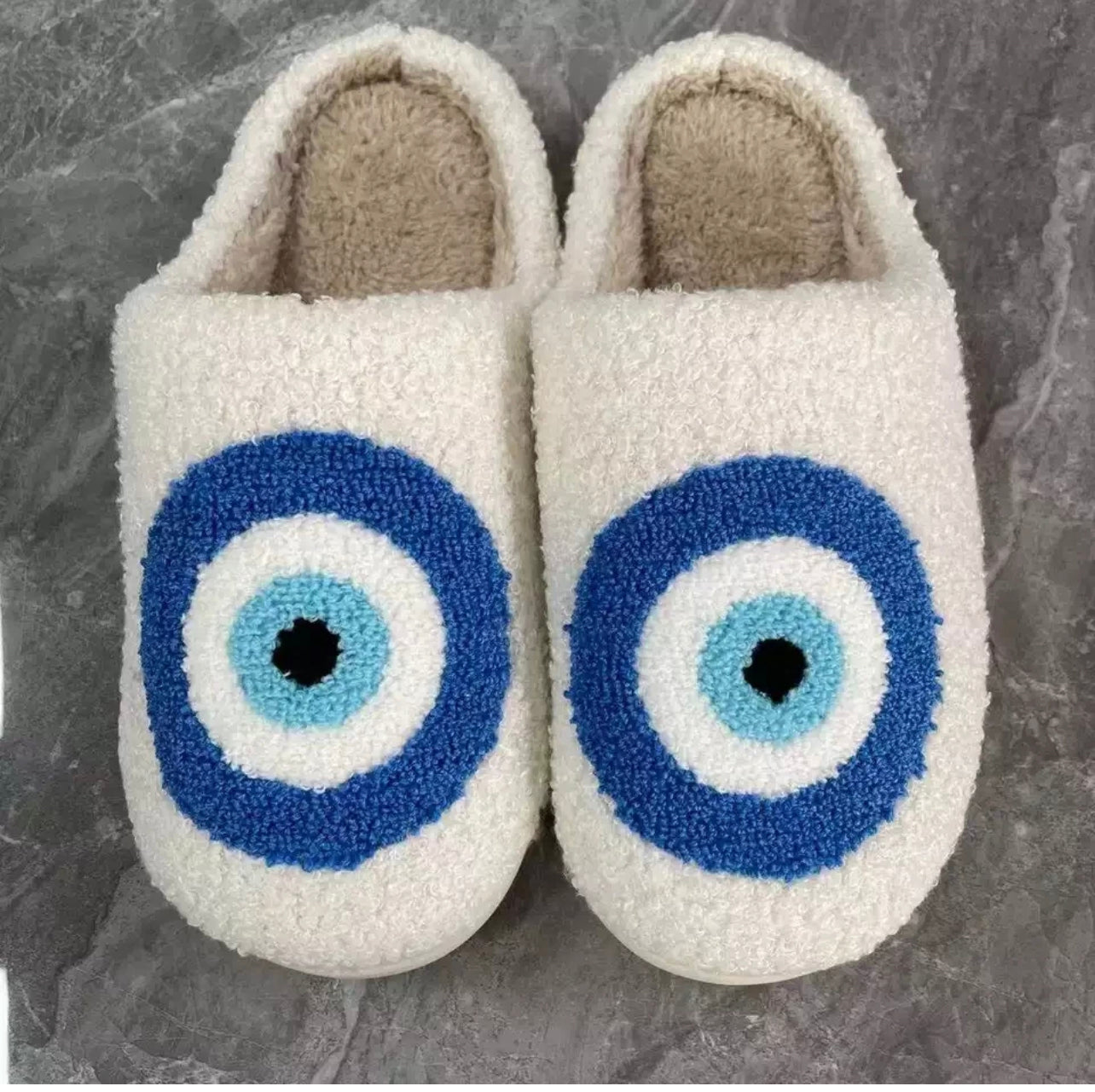 “EYES SLIPPERS” pre order!